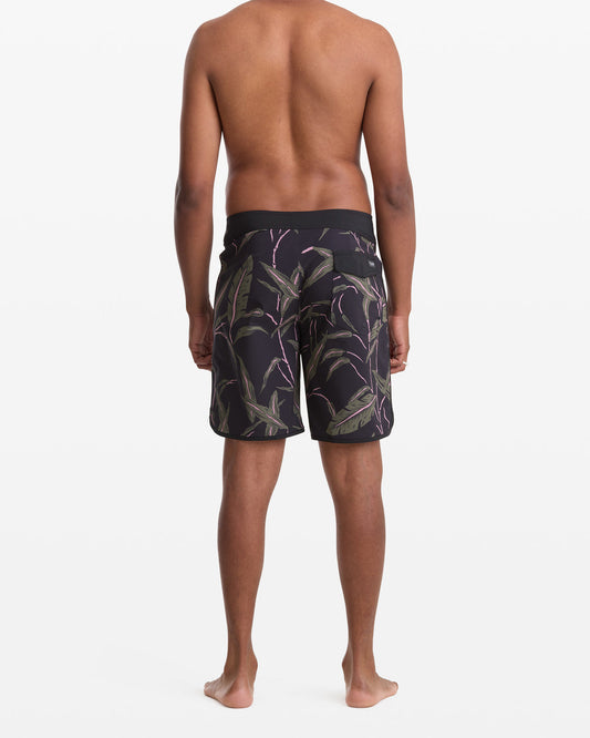 Volcom Men's Encounter Scallop Mod 19